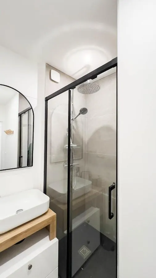 Appartement 4 Etoiles En Centre Ville De Vichy - Le Basile France